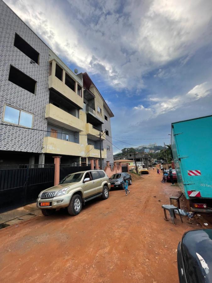 Les Logis De Nouvelle Route Bastos Apartment Yaounde Luaran gambar