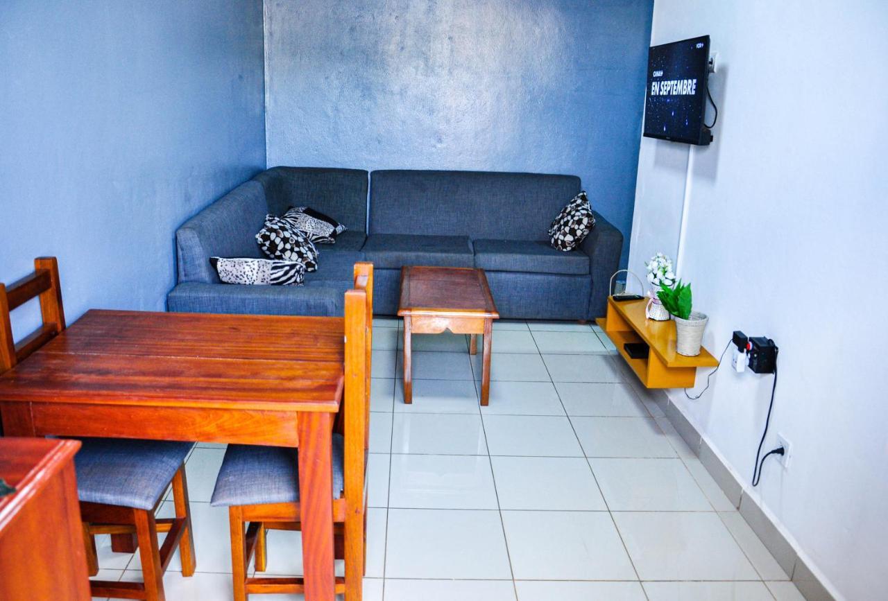 Les Logis De Nouvelle Route Bastos Apartment Yaounde Luaran gambar
